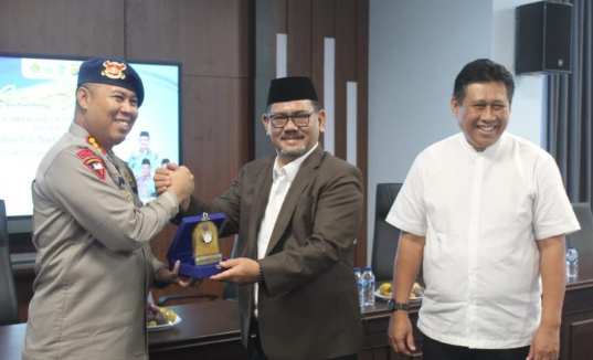 Dansat Brimob Silaturahmi ke UIN Sulthan Thaha Saifuddin Jambi