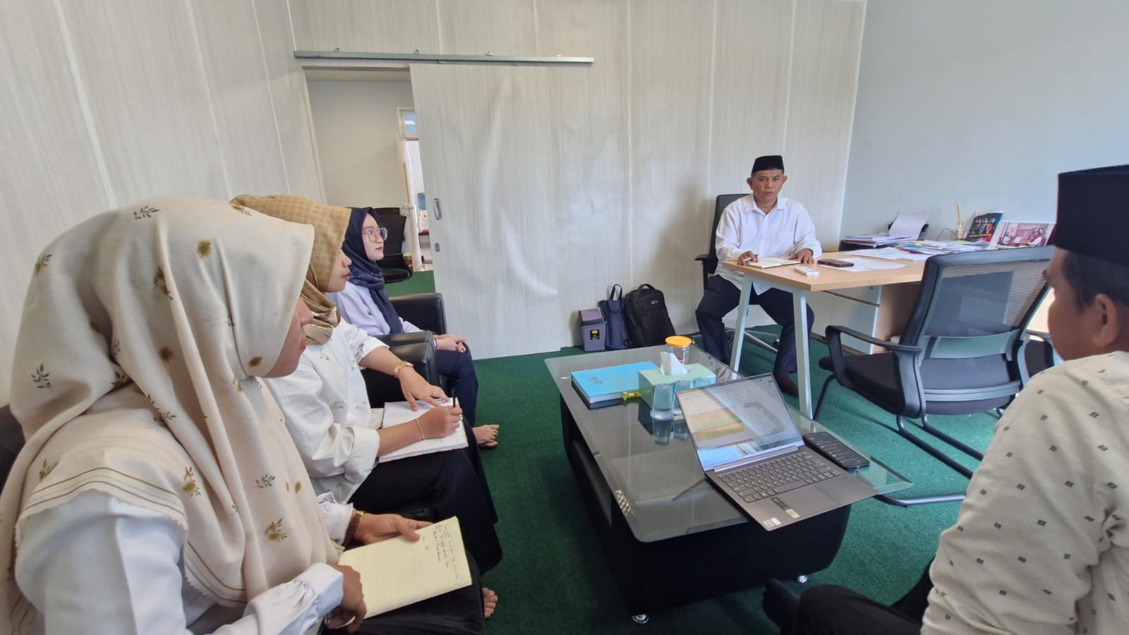 RAPAT INTERNAL SPI DALAM MENGEVALUASI PROGRAM YANG TELAH DILAKUKAN DAN TARGET PROGRAM SPI KEDEPAN